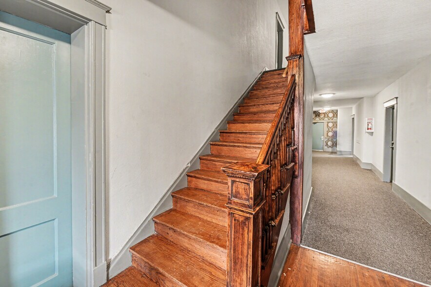 More Photos Of 3227 Central St, Kansas City Apartments For Sale