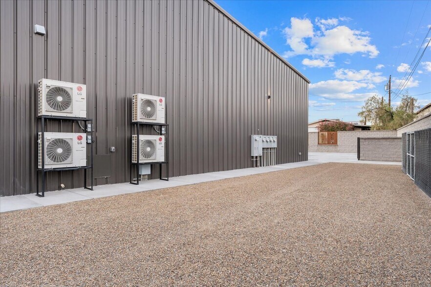 More Photos Of 3388 London Bridge rd, Lake Havasu City Industrial For Sale