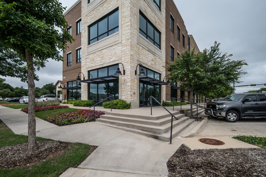 More Photos Of 4281 Esplanade Pl, Flower Mound Office For Lease