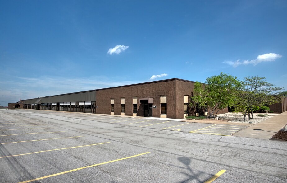 Primary Photo Of 23945 Mercantile Rd, Beachwood Light Manufacturing For Lease
