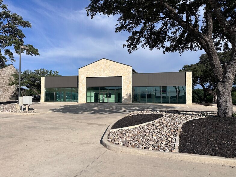 More Photos Of 25331 W IH-10, San Antonio Office For Lease