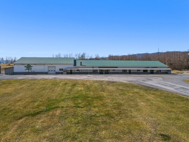 More Photos Of 12258 Buchanan Trl W, Mercersburg Flex For Lease