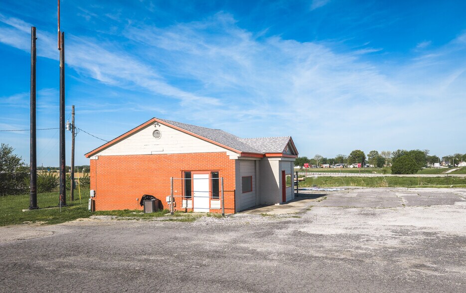 More Photos Of 9180 State Route 140, Hamel Restaurant For Sale