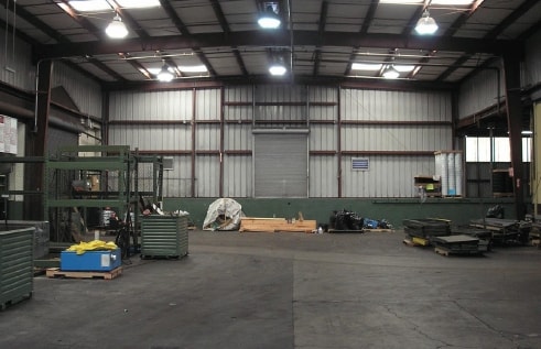 More Photos Of 3098 E 10th St, Oakland Manufacturing For Lease