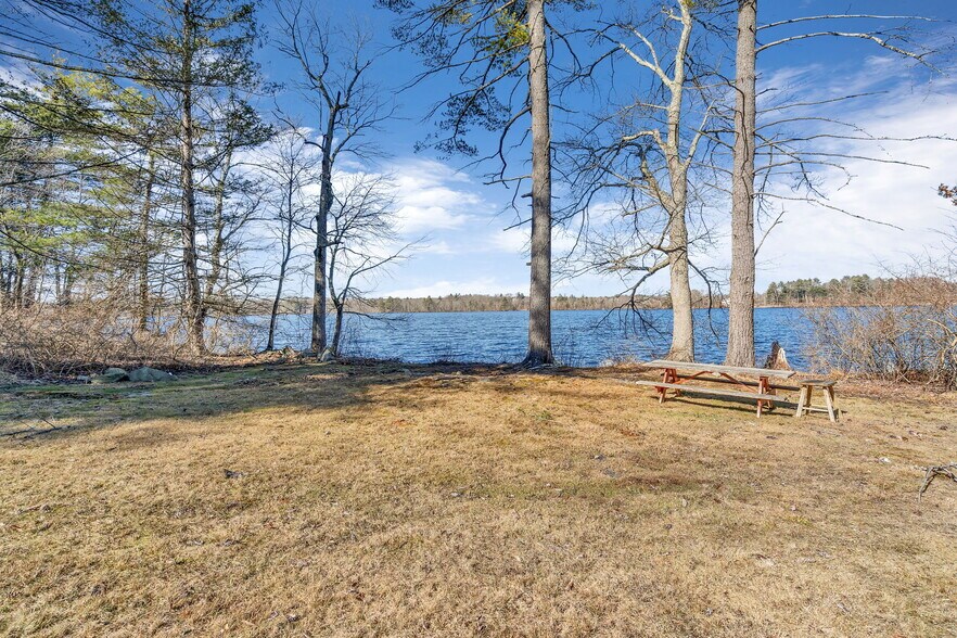 More Photos Of 530 Great Rd, Acton Office For Lease