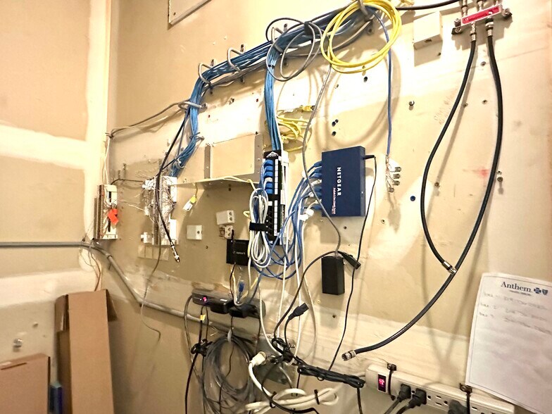 More Photos Of 100-120 E 90th Dr, Merrillville Office For Lease