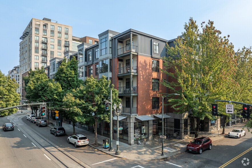 More Photos Of 1102 NW Lovejoy St, Portland Apartments For Lease
