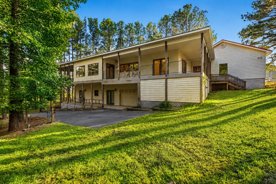 More Photos Of 267 Stinson Dr, Clinton Specialty For Sale