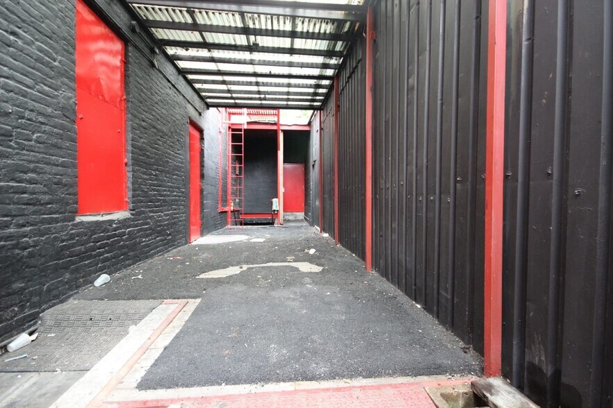 More Photos Of 17 Williams Ave, Brooklyn Warehouse For Sale