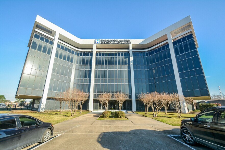 Primary Photo Of 6100 Corporate Dr, Houston Office For Sale
