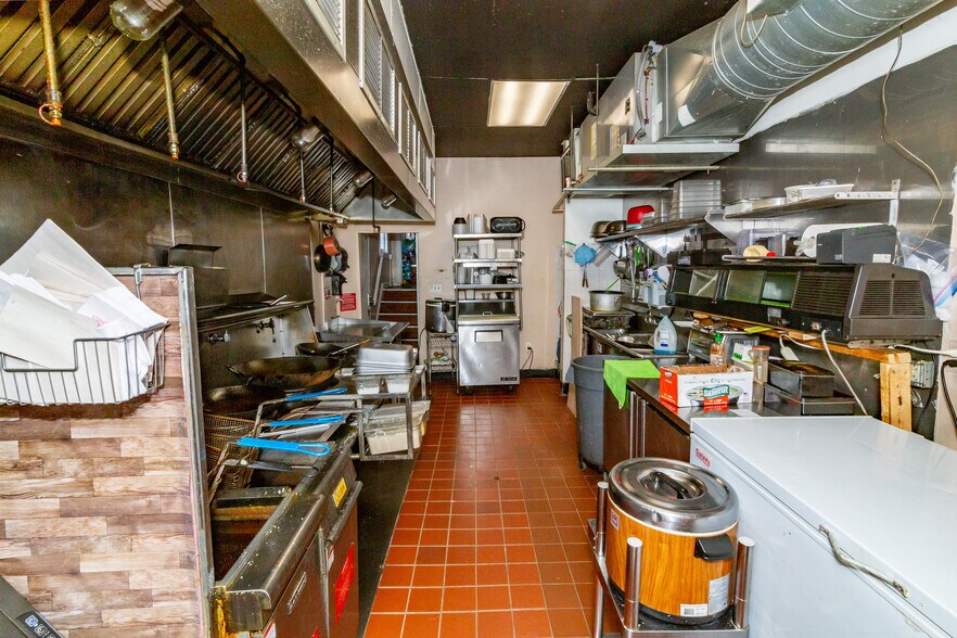 More Photos Of 2510 E Monument St, Baltimore Restaurant For Sale