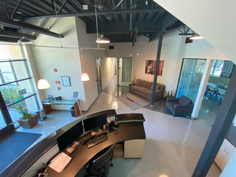 More Photos Of 14284 Danielson St, Poway Office For Sale