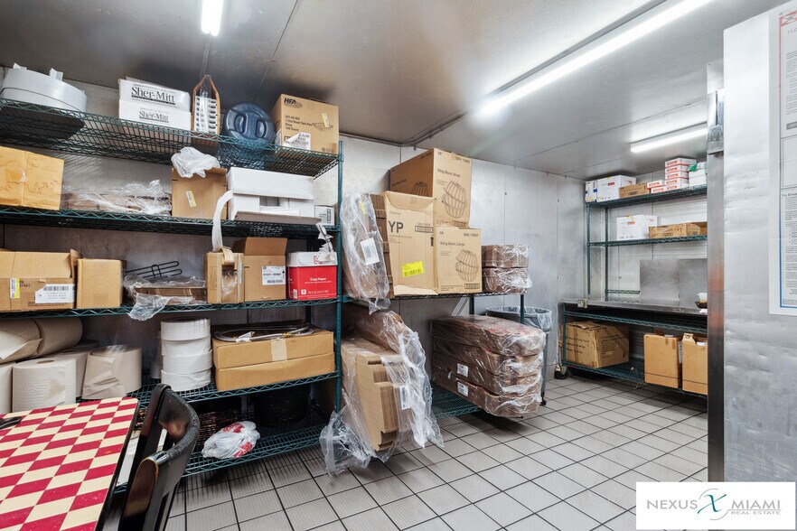 More Photos Of 2185 Post Oak, Marianna Fast Food For Sale