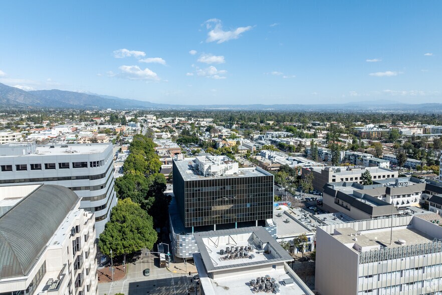 More Photos Of 80 S Lake Ave, Pasadena Office For Lease