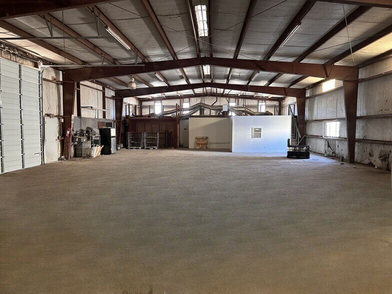 More Photos Of 1930 Suntide Rd, Corpus Christi Warehouse For Lease