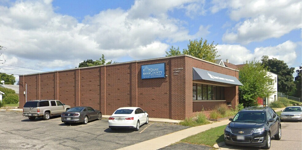 More Photos Of 115 E Conant St, Portage Office For Sale