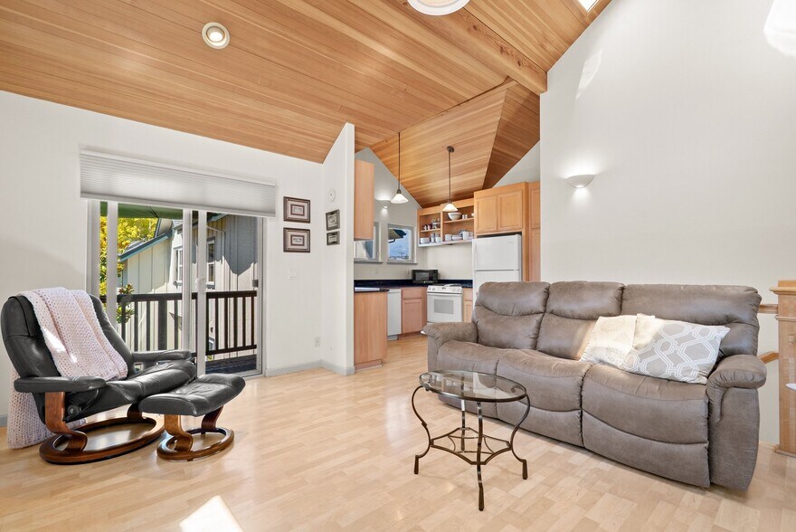 More Photos Of 518 Capitola Ave, Capitola Multifamily For Sale