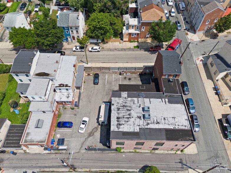 More Photos Of 368 E Moore St, Norristown General Retail For Sale