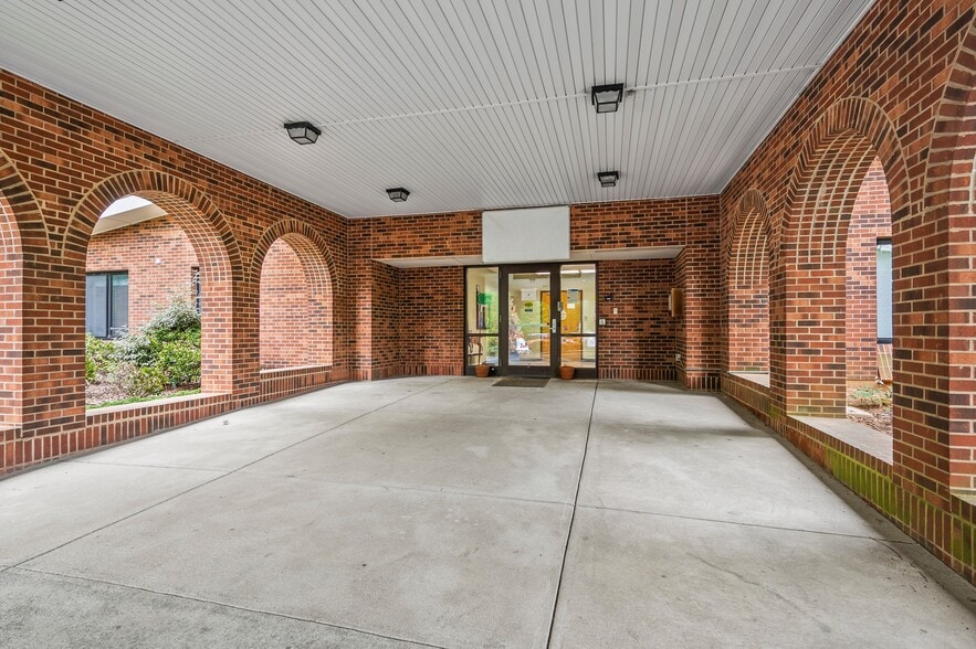 More Photos Of 5900 Bethabara Park Blvd, Winston-Salem Healthcare For Sale