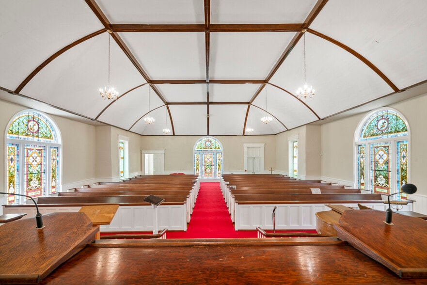 More Photos Of 228 S Military Ave, Lawrenceburg Religious Facility For Sale