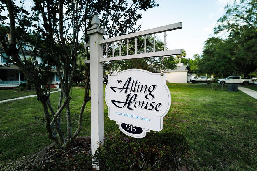 More Photos Of 215 E French Ave, Orange City Hospitality For Sale
