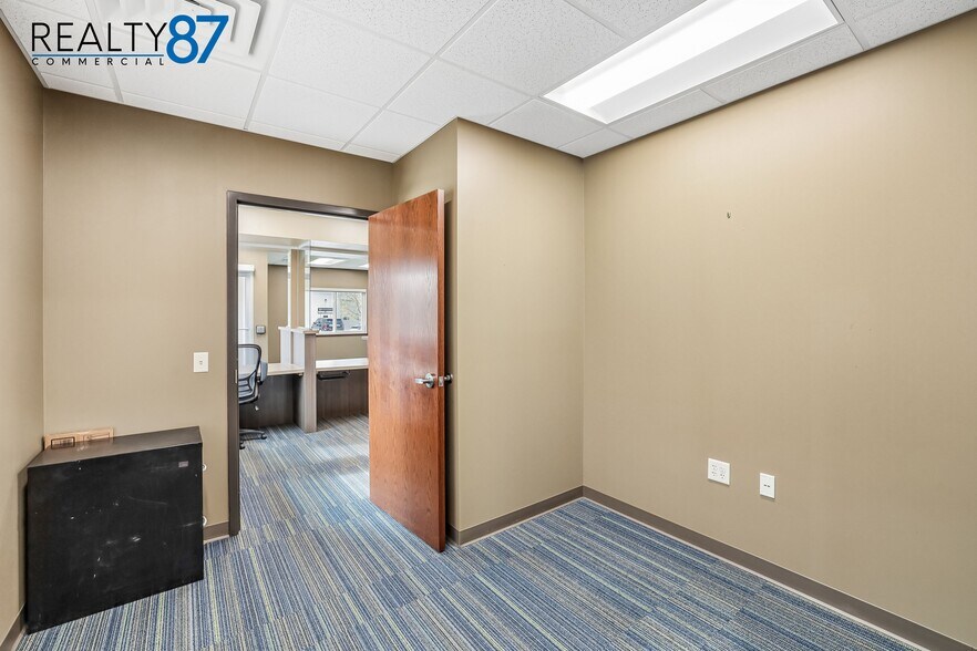 More Photos Of 131 Main St, Hills Office For Sale