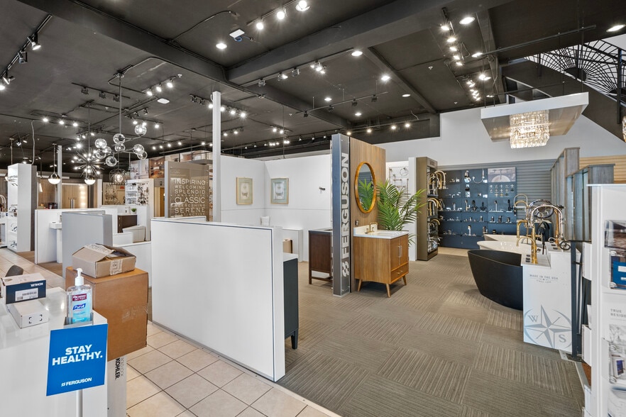 More Photos Of 423-435 Valencia St, San Francisco Freestanding For Sale
