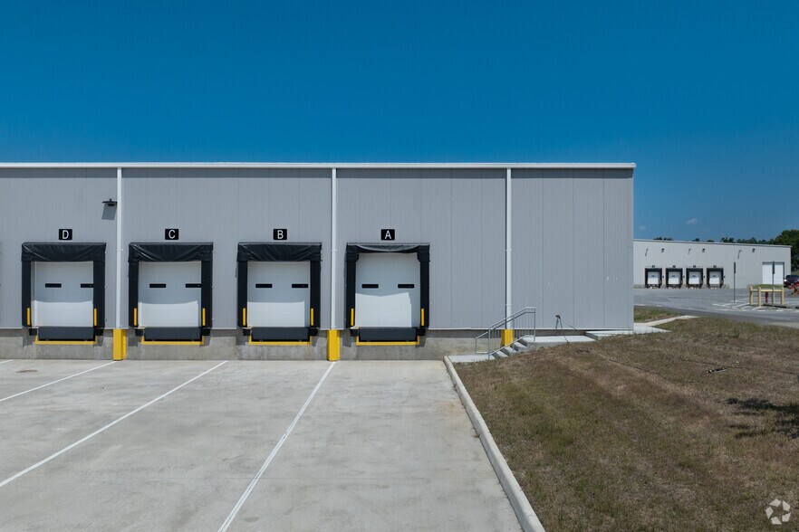 More Photos Of One Shenandoah Valley Dr, Strasburg Unknown For Lease