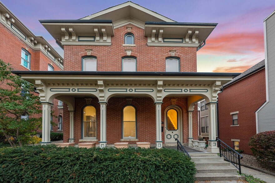 Primary Photo Of 1070 Washington St, Kansas City Office Residential For Sale