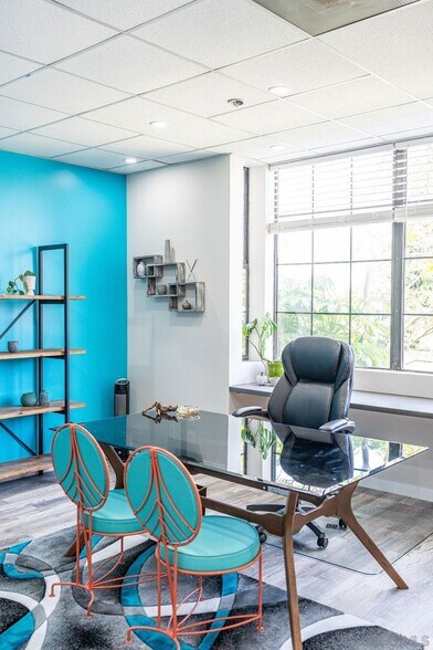 More Photos Of 1015 Chestnut Ave, Carlsbad Office For Sale