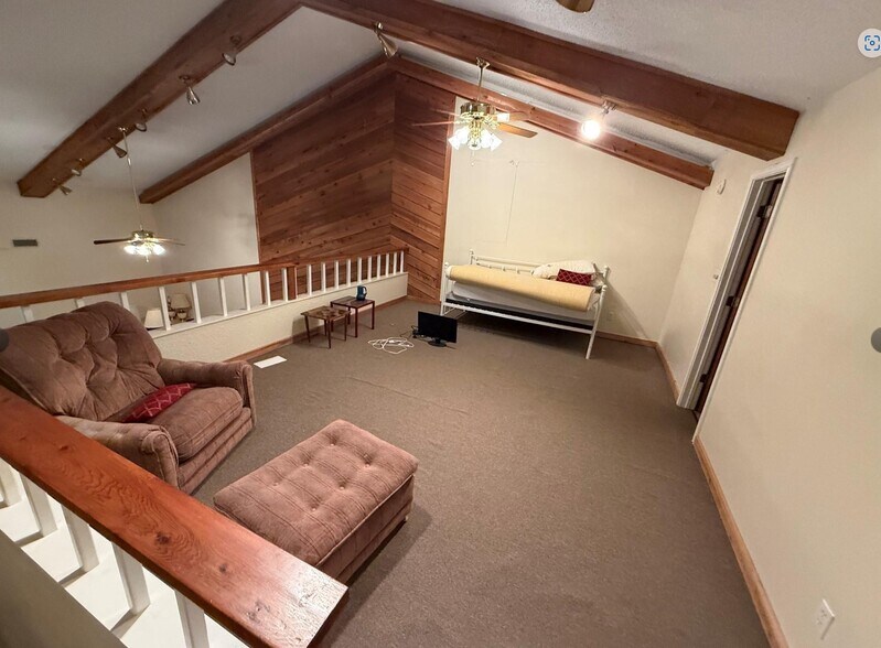 More Photos Of 825 N State Highway 121, Bonham Industrial For Sale