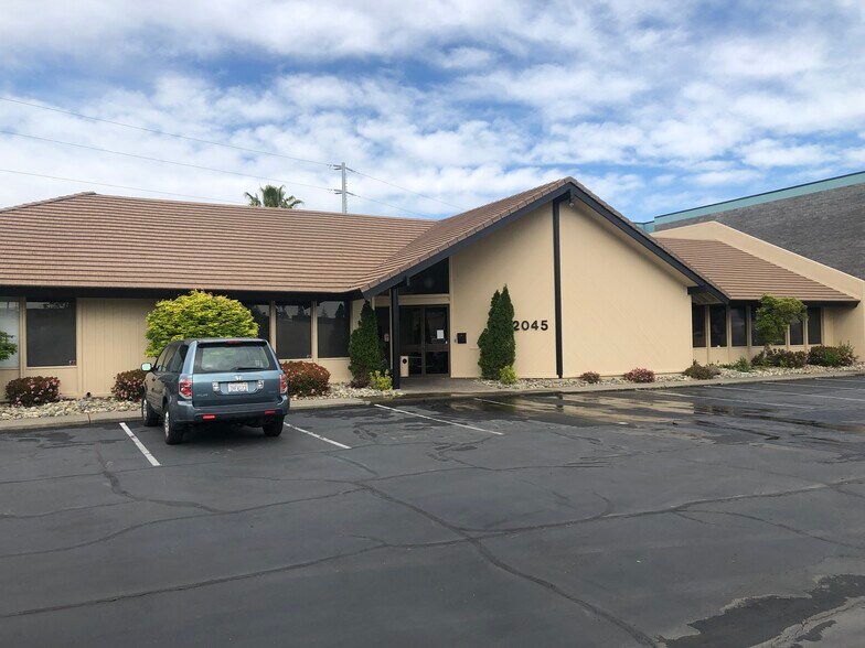 Primary Photo Of 2045 Hallmark Dr, Sacramento Office For Lease