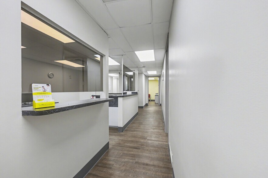 More Photos Of 30000 Orchard Lake Rd, Farmington Medical For Lease