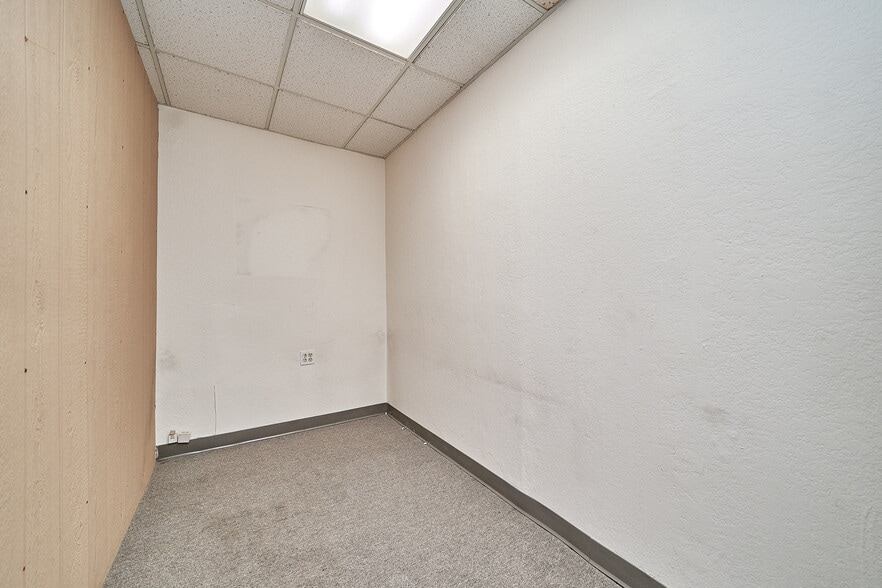 More Photos Of 3361 W 1st St, Los Angeles Unknown For Lease