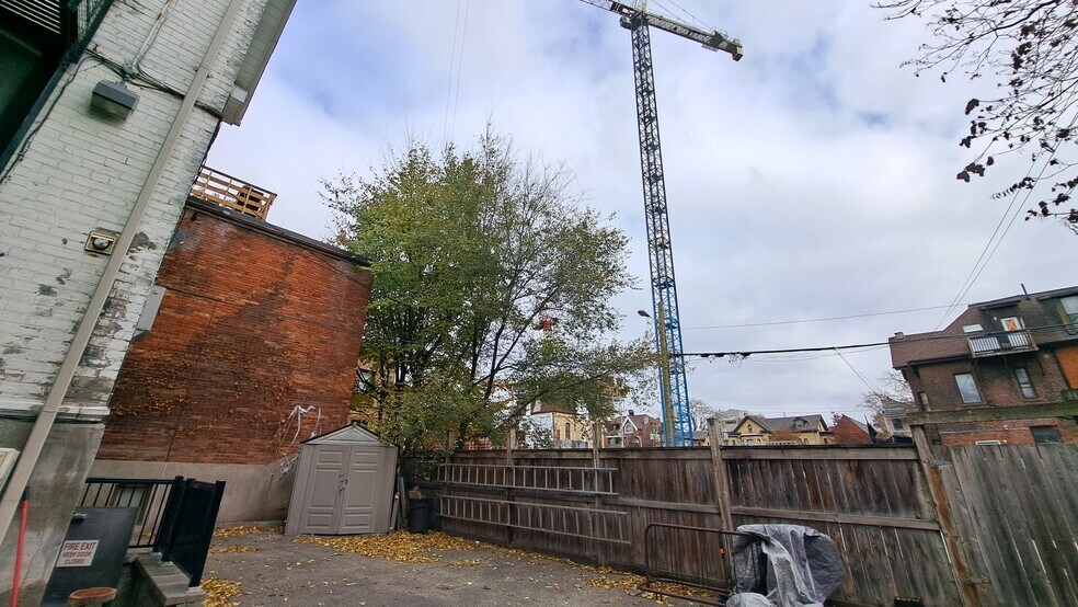 More Photos Of 109 Pembroke St, Toronto Apartments For Sale