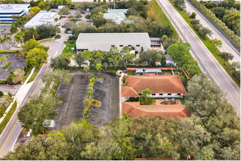 More Photos Of 353 Hiatt Dr, Palm Beach Gardens Schools For Sale