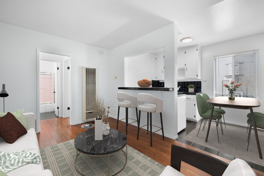 More Photos Of 1726 Abbot Kinney Blvd, Venice Apartments For Sale