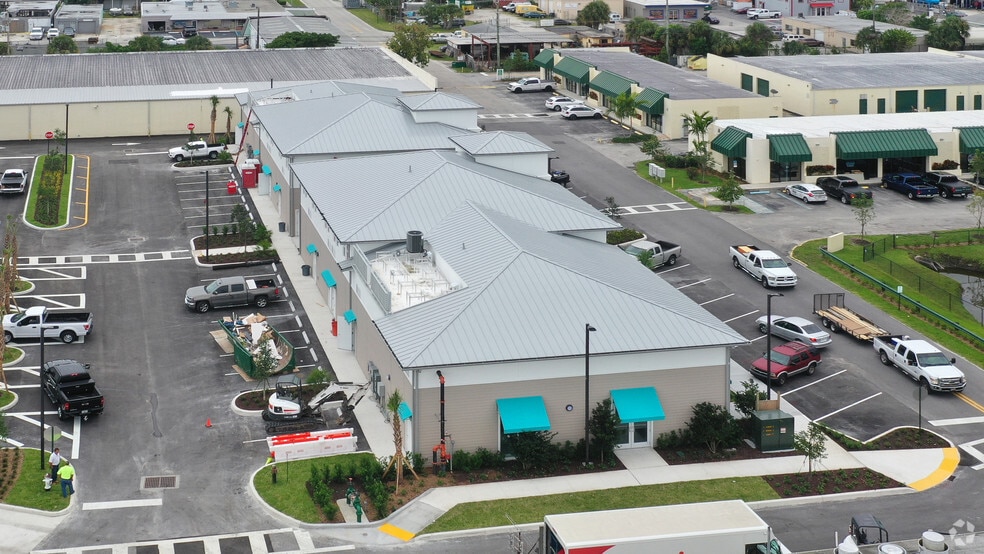 More Photos Of 115 Banyan St, Jupiter Unknown For Lease