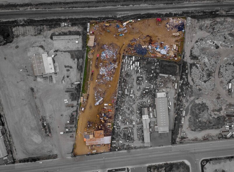 More Photos Of 3615 S K St, Tulare Recycling Center For Sale