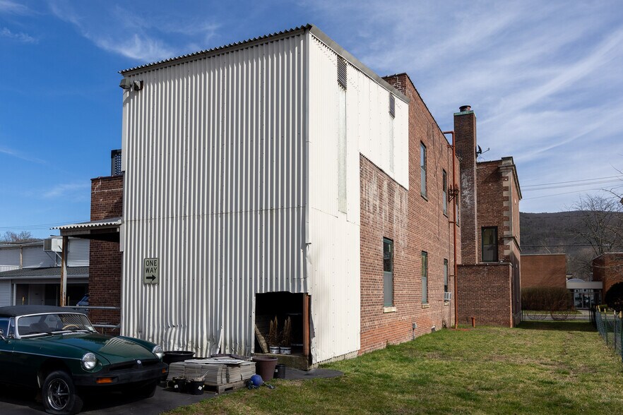 More Photos Of 81 N Main St, Ellenville Office Residential For Sale