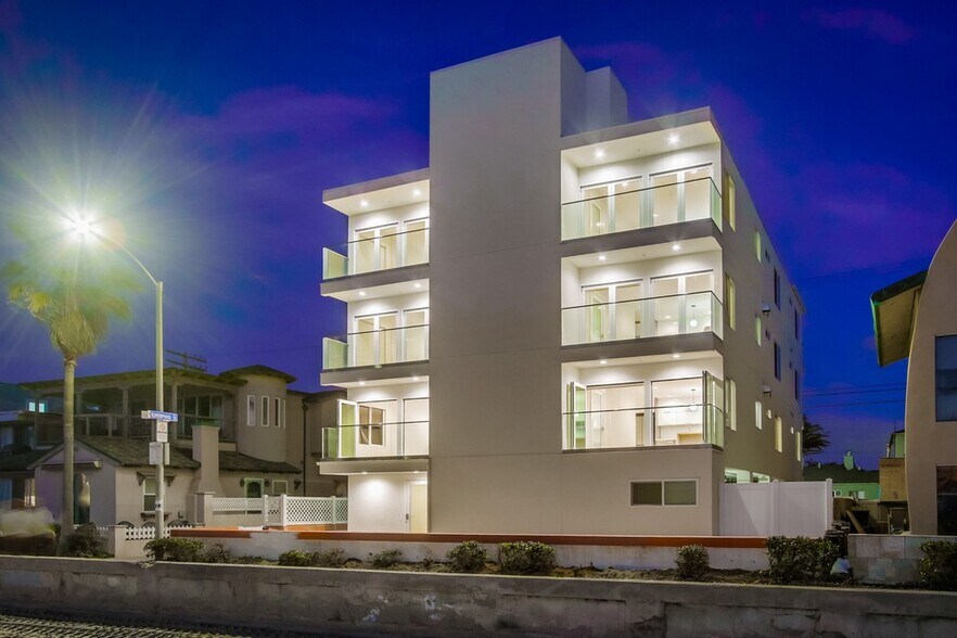 More Photos Of 3449 Ocean Front Walk, San Diego Apartments For Sale