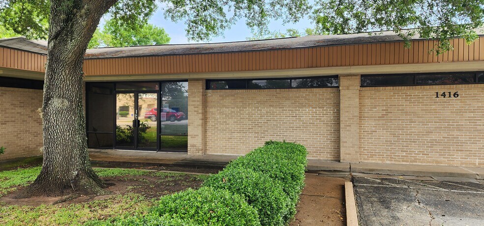 More Photos Of 1416 Campbell Rd, Houston Medical For Lease