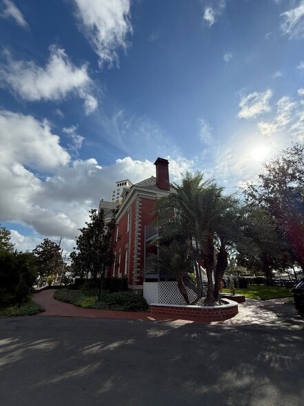 More Photos Of 341 S Plant Ave, Tampa Office Residential For Sale