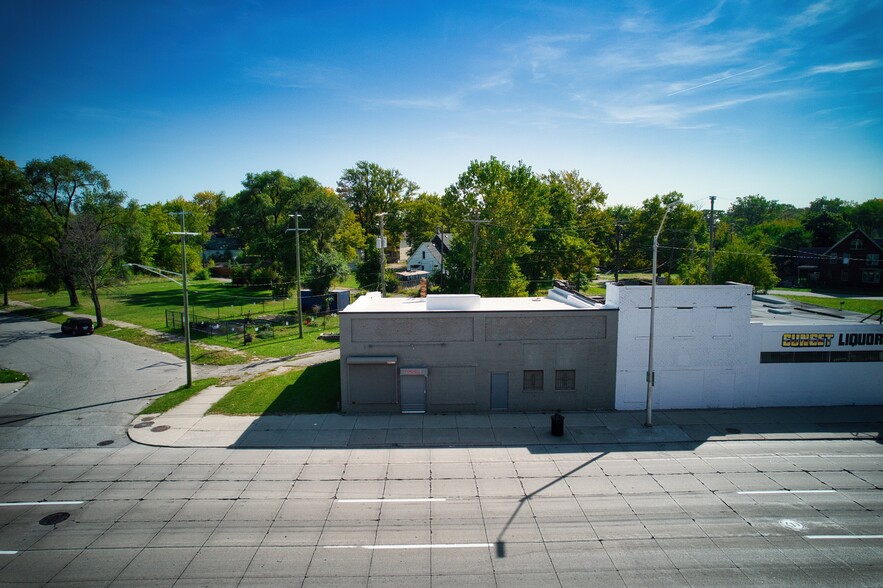 Primary Photo Of 3628 Gratiot Ave, Detroit Storefront For Sale