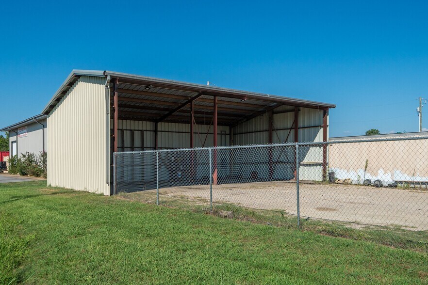 More Photos Of 679 Highway 365, Mayflower Office For Sale
