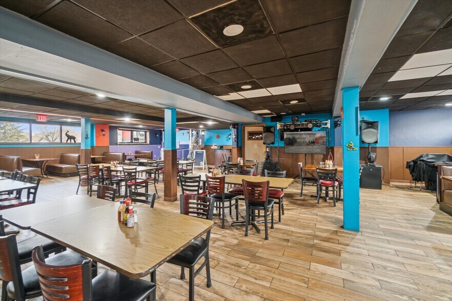 More Photos Of 107 Baker St, Waunakee Storefront Retail Office For Sale