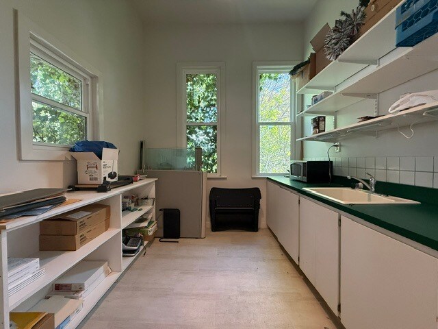 More Photos Of 90 N Main St, Ashland Office Residential For Lease