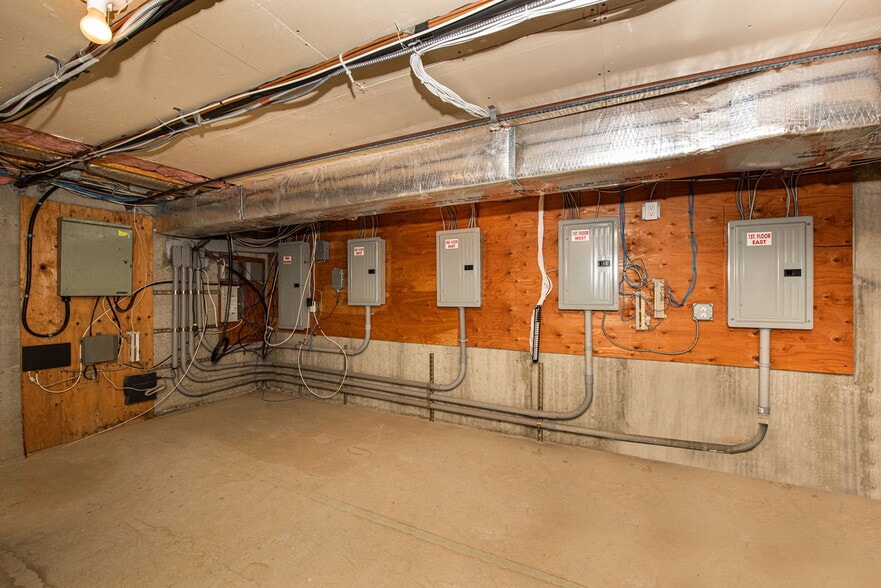 More Photos Of 1360 Montauk Hwy, Mastic Office For Lease