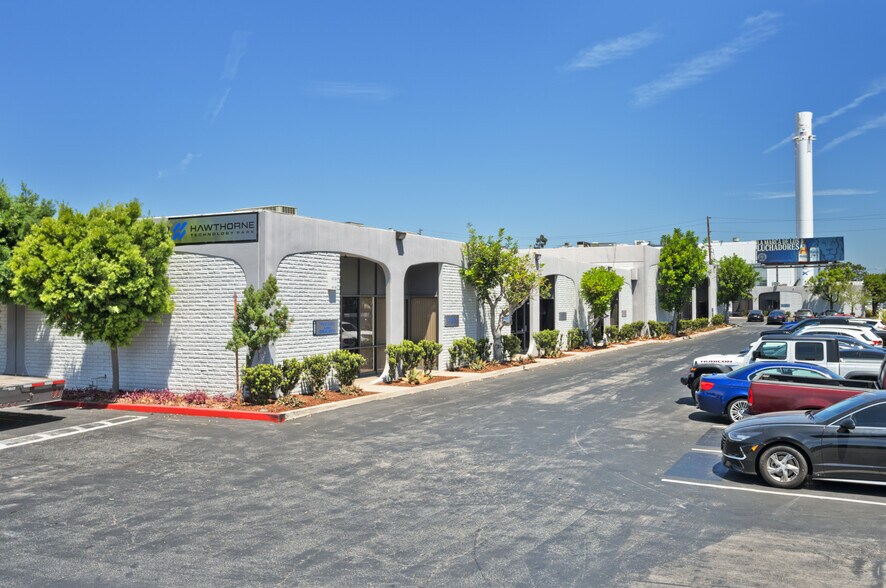 More Photos Of 12563-12575 Crenshaw Blvd, Hawthorne Unknown For Lease