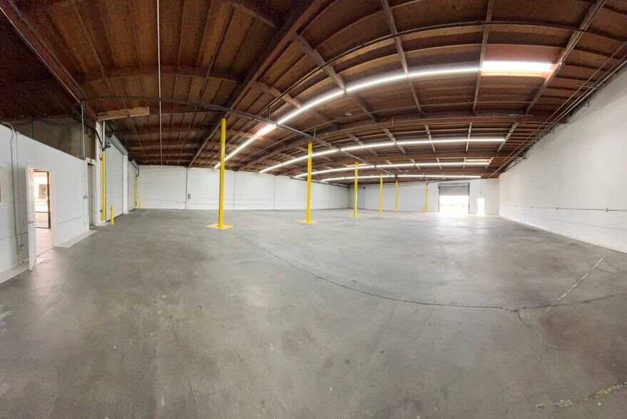 More Photos Of 300-332 Littlefield Ave, South San Francisco Showroom For Lease